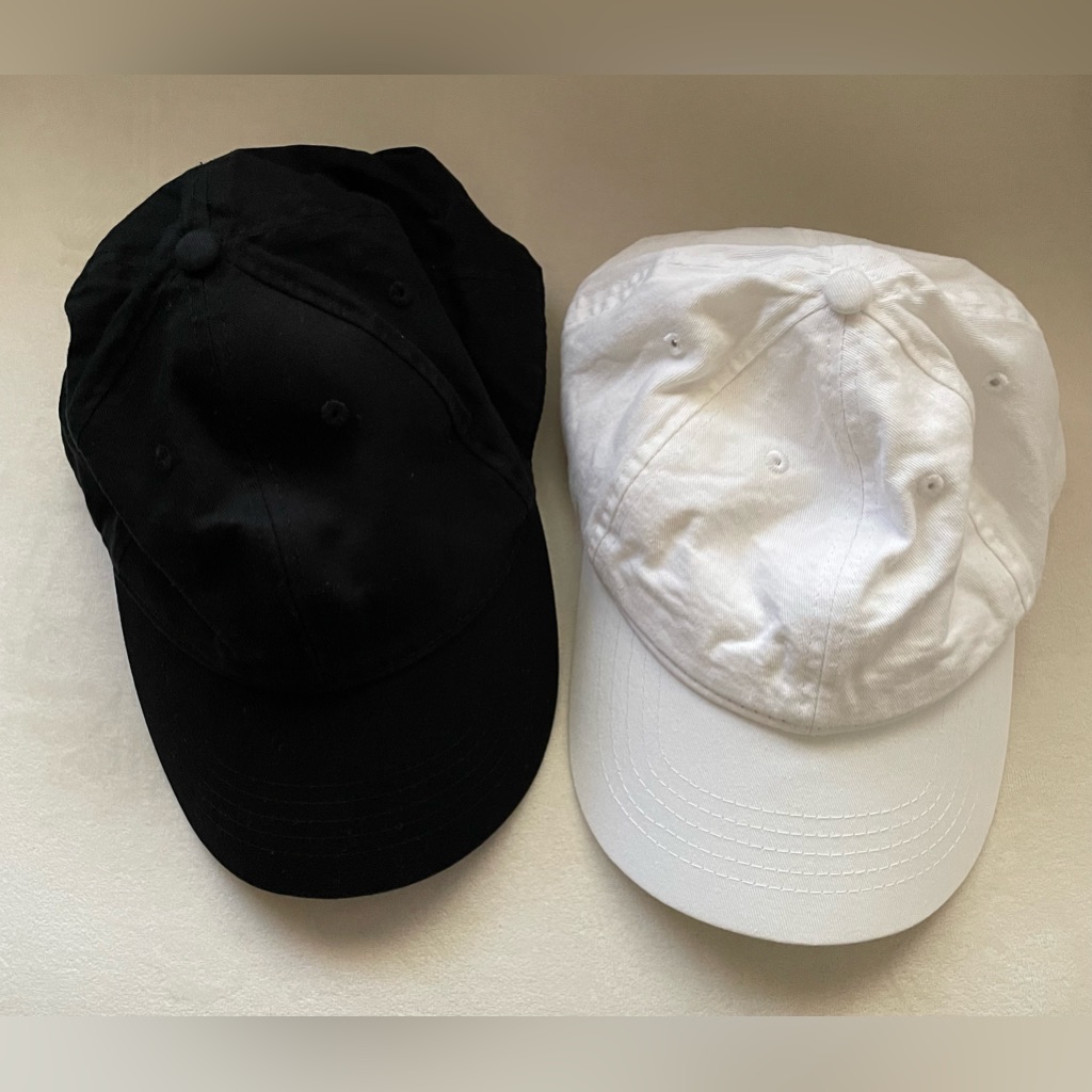Set Of 2 Women No Brand Caps 1White 1Black